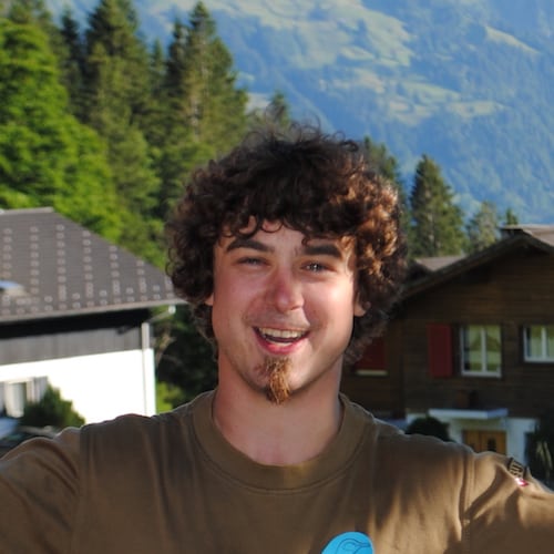 Wir heissen die Kinder mit offenen Armen willkommen